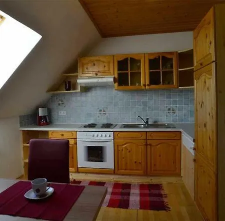 Apartment Polsterrinne *